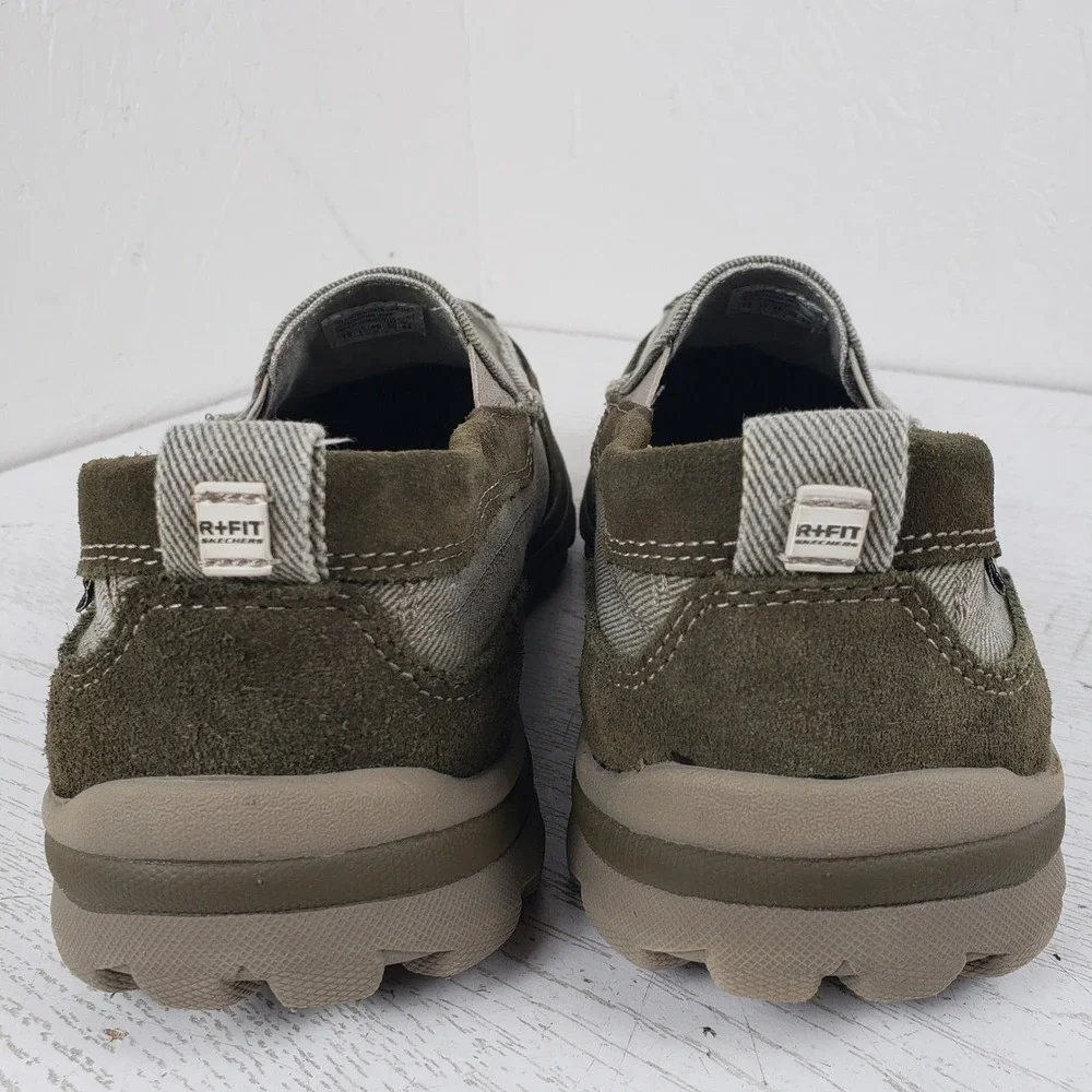 Skechers‎ Superior Milford Men's Size 10 EEE Relaxed Olive Green Canvas Loafers